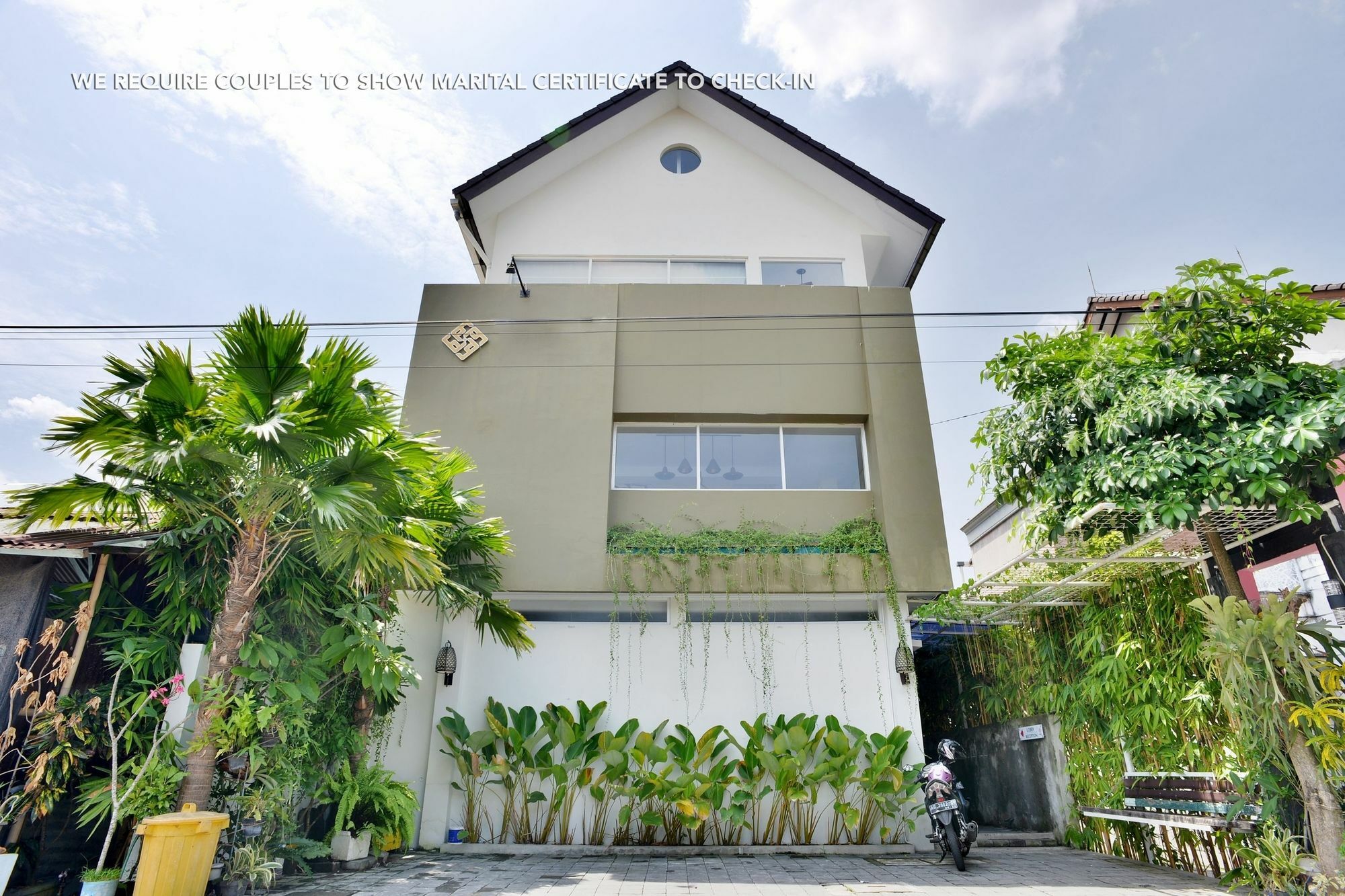 Zen Rooms Pogung Syariah Kejayan Exterior photo